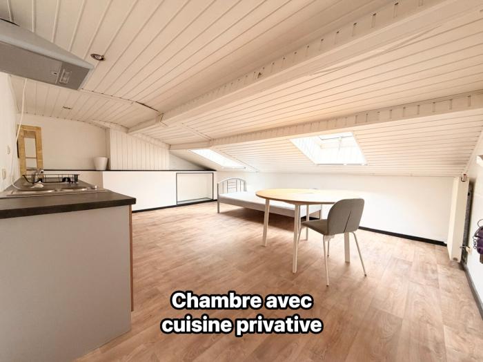 Chambre avec cuisine privative