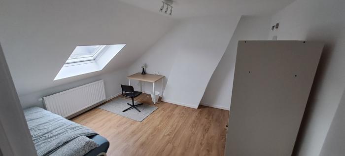Chambre 2eme étage  rue Burton