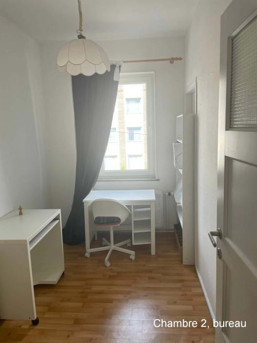 chambre 2 - bureau
