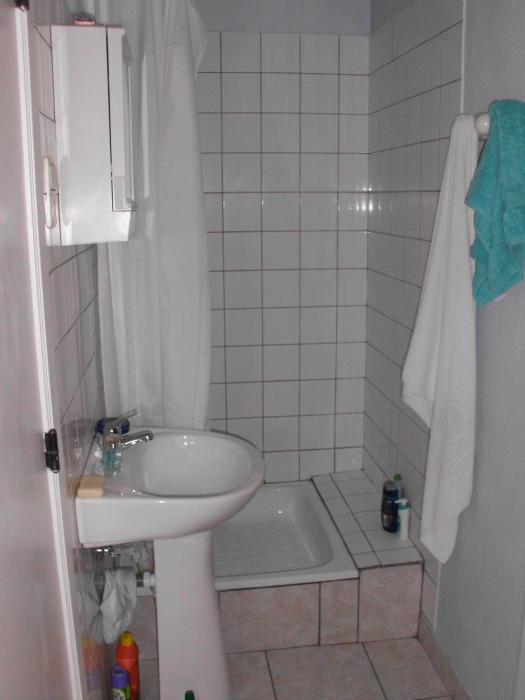 douche et lavabo