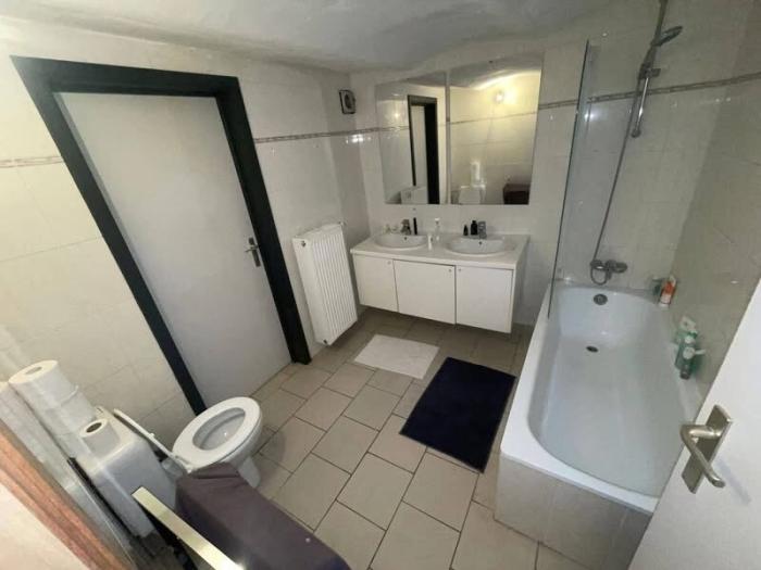 Salle de bains au sous sol