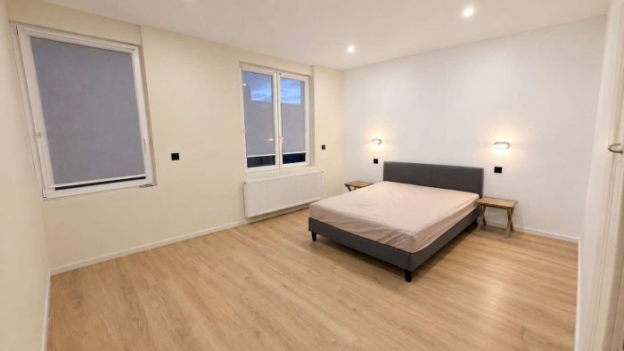 共享租房 150 m² 在 Liège 以外