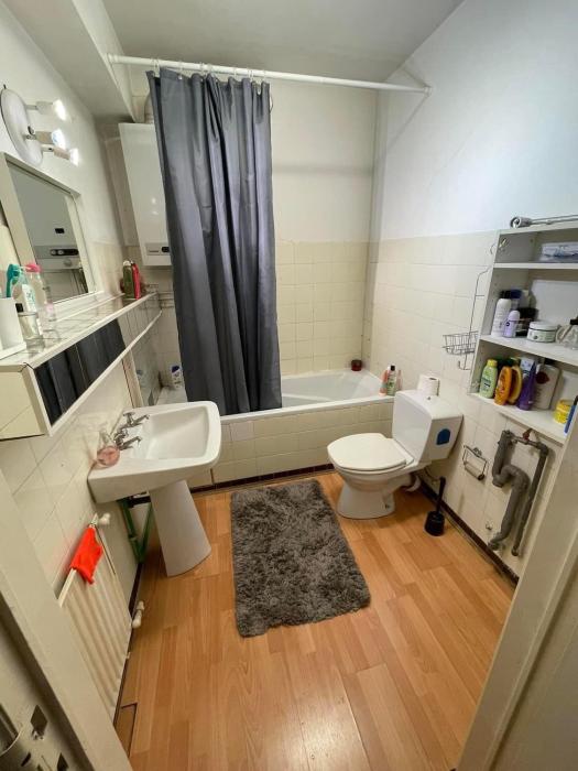 SDB (wc,evier,baignoire)