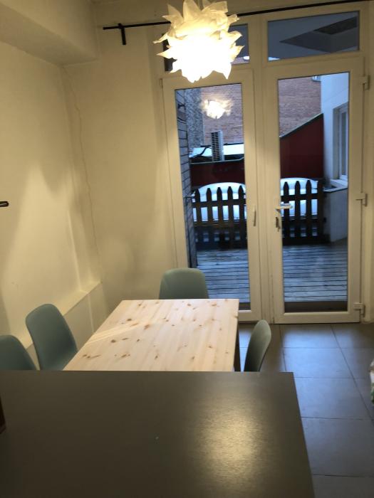 Salle à manger et terrasse