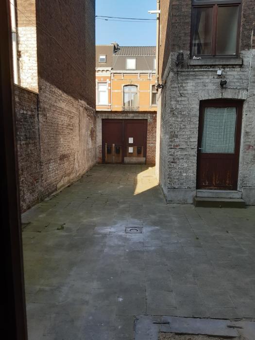 Cour commune
