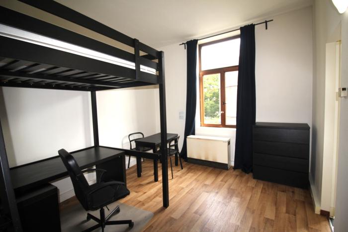 单人间 25 m² 在 Liege Cathédrale / Sauvenière / Saint-Denis