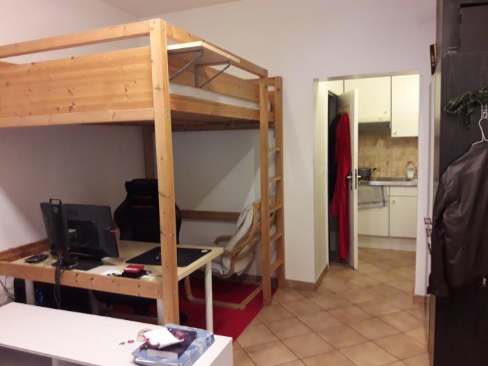 Studio 25 m² à Hors Liège