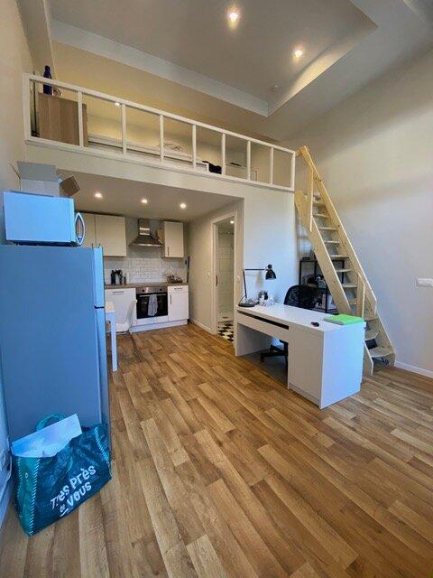 Studio 25 m² à Liège Botanique / rue Saint-Gilles / Jonfosse