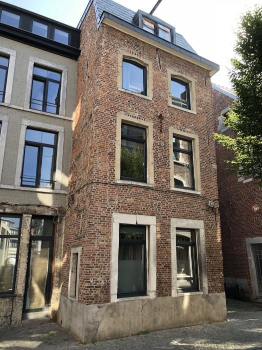 单人间 40 m² 在 Liège Cathédrale / Sauvenière / Saint-Denis