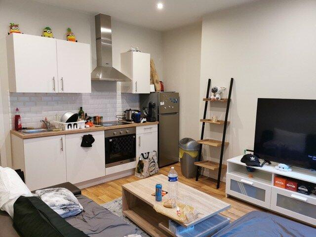 公寓 38 m² 在 Liege Botanique / rue Saint-Gilles / Jonfosse