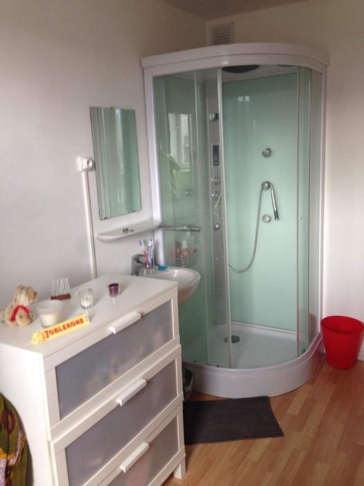 chambre avec douche