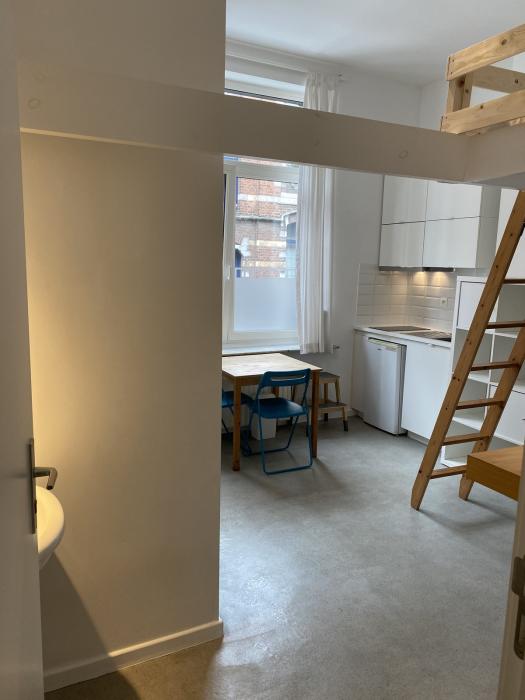 单人间 20 m² 在 Liège Laveu / Cointe
