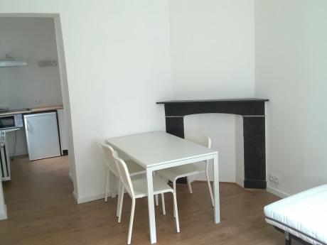 Studio 26 m² à Liège Féronstrée / Pierreuse