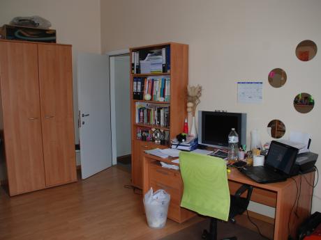 合租房 24 m² 在 Liege Botanique / rue Saint-Gilles / Jonfosse