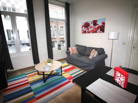 公寓 40 m² 在 Liege Botanique / rue Saint-Gilles / Jonfosse