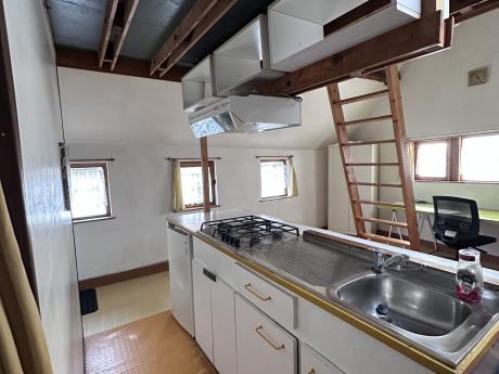 单人间 31 m² 在 Liege Féronstrée / Pierreuse