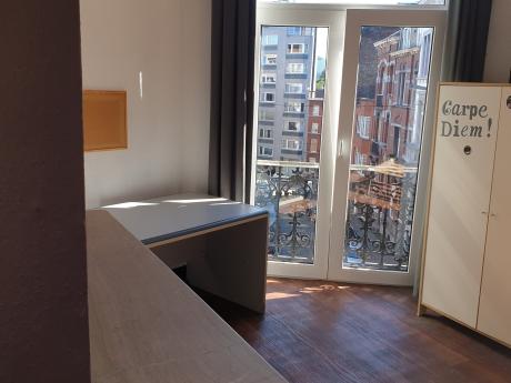 合租房 20 m² 在 Liege Botanique / rue Saint-Gilles / Jonfosse