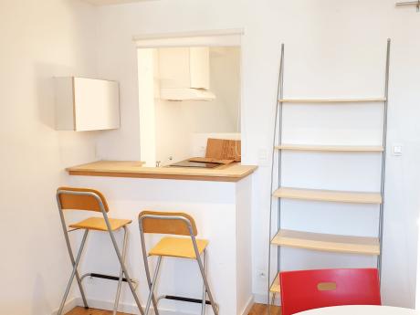 Studio 33 m² in Liege Botanique / rue Saint-Gilles / Jonfosse