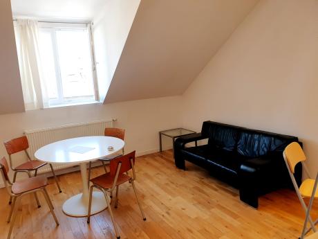 单人间 33 m² 在 Liege Botanique / rue Saint-Gilles / Jonfosse