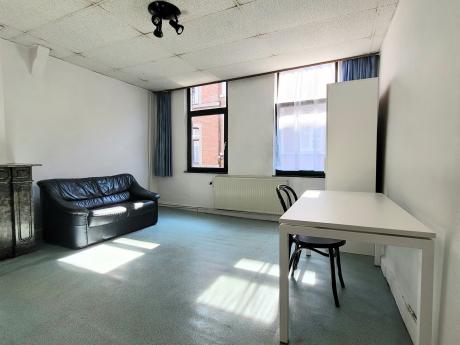 Kot 16 m² in Luik Botanique / rue Saint-Gilles / Jonfosse