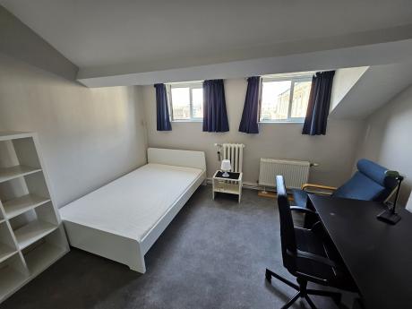 与房东合租 16 m² 在 Liege Fragnée / Val Benoît