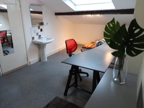 合租房 100 m² 在 Liege Botanique / rue Saint-Gilles / Jonfosse