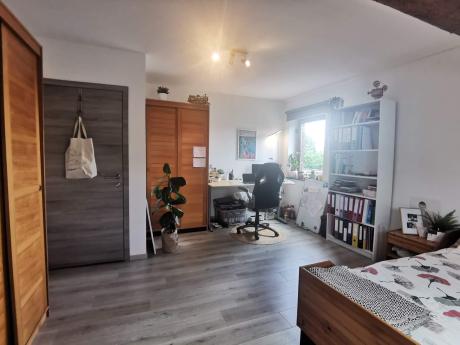 Kot 150 m² à Hors Liège