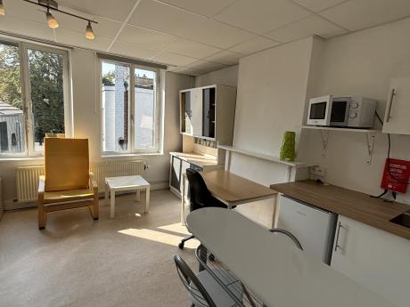 合租房 19 m² 在 Liege Botanique / rue Saint-Gilles / Jonfosse