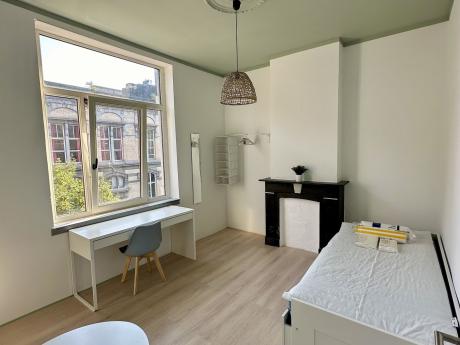 Kot 150 m² in Luik