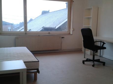 合租房 22 m² 在 Outside Liege