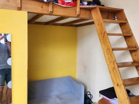 合租房 27 m² 在 Liege Botanique / rue Saint-Gilles / Jonfosse