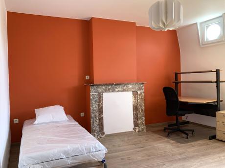 Room in owner's house 16 m² in Liege Outremeuse