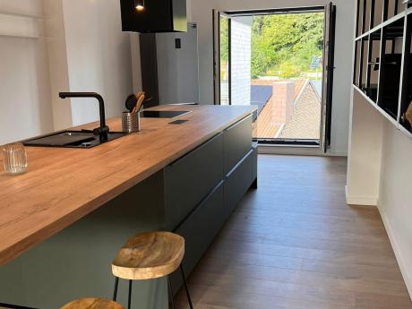 公寓 110 m² 在 Liege Sainte-Walburge