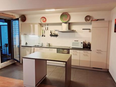 KL 9445 Co-locatie