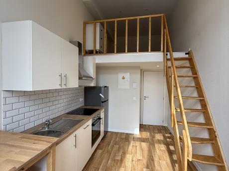 Studio 30 m² in Liege Cathédrale / Sauvenière / Saint-Denis