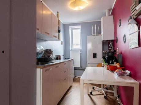 合租房 260 m² 在 Liege Outremeuse