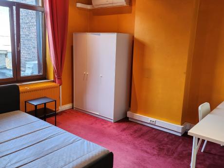 合租房 27 m² 在 Liege Avroy / Guillemins