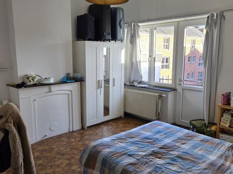 合租房 25 m² 在 Liege Botanique / rue Saint-Gilles / Jonfosse