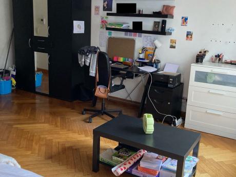 单人间 35 m² 在 Liege Cathédrale / Sauvenière / Saint-Denis