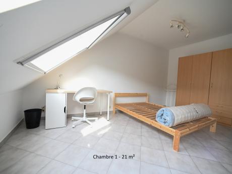 共享租房 260 m² 在 Outside Liege