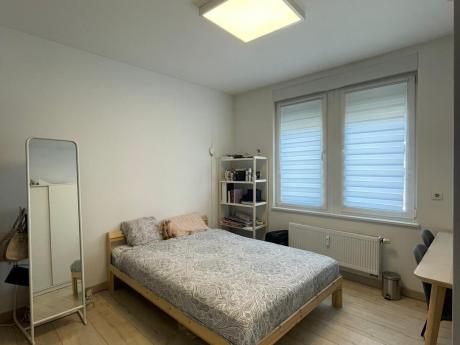 合租房 14 m² 在 Liege Saint-Laurent / Sainte-Marguerite