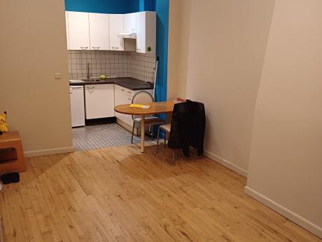 单人间 40 m² 在 Liège Botanique / rue Saint-Gilles / Jonfosse