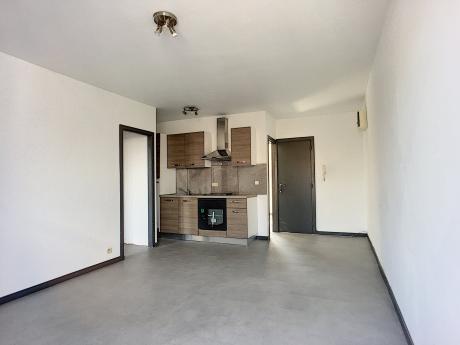公寓 62 m² 在 Liège Botanique / rue Saint-Gilles / Jonfosse