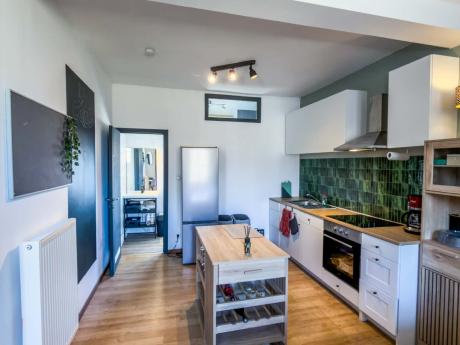 Co-locatie 140 m² in Omgeving Luik