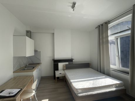 Kot 24 m² à Hors Liège