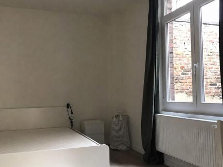 合租房 11 m² 在 Liège Laveu / Cointe