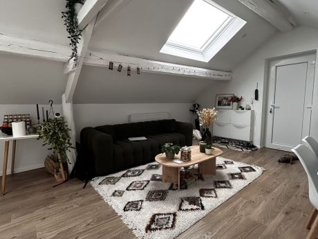 合租房 45 m² 在 Liège 以外