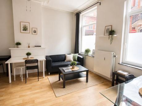 公寓 45 m² 在 Liege Botanique / rue Saint-Gilles / Jonfosse