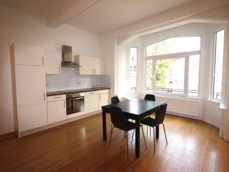 Co-locatie 100 m² in Luik Botanique / rue Saint-Gilles / Jonfosse