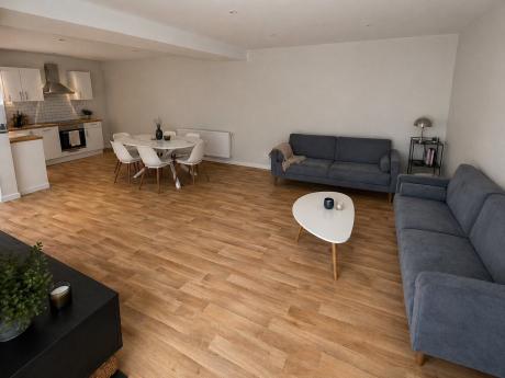 公寓 100 m² 在 Liege Botanique / rue Saint-Gilles / Jonfosse